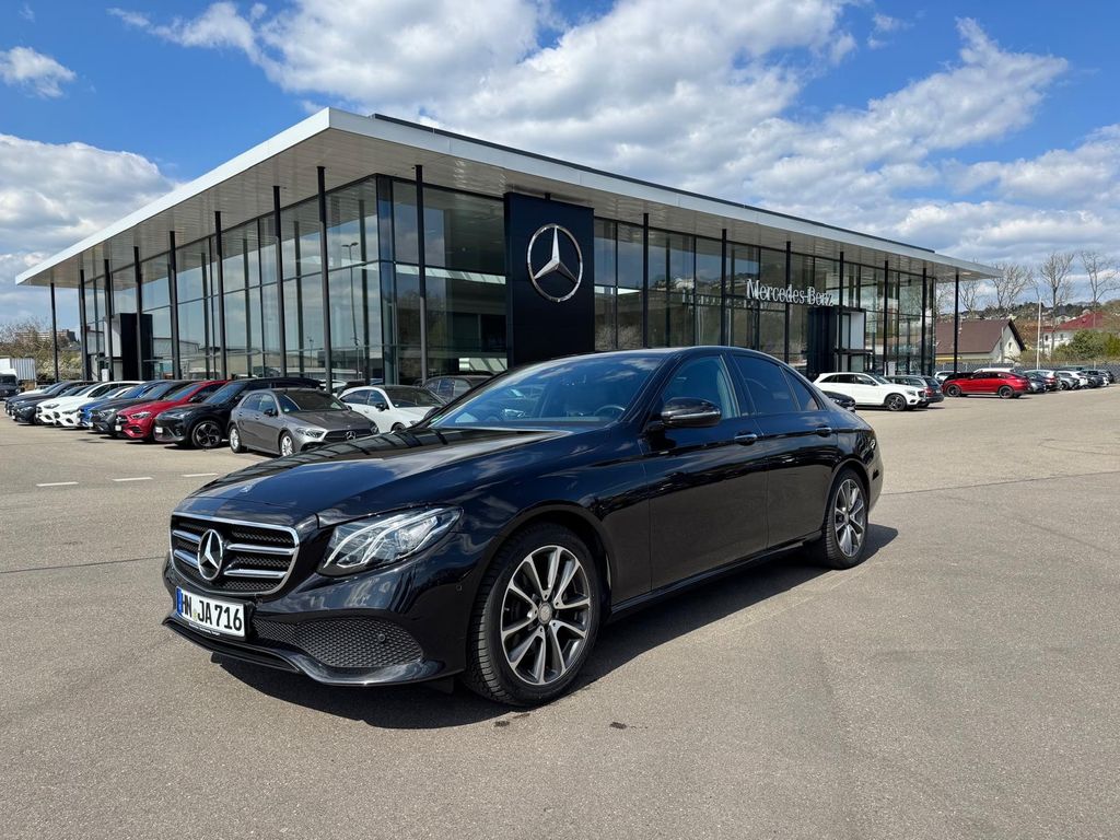 Image of Mercedes-Benz E 200