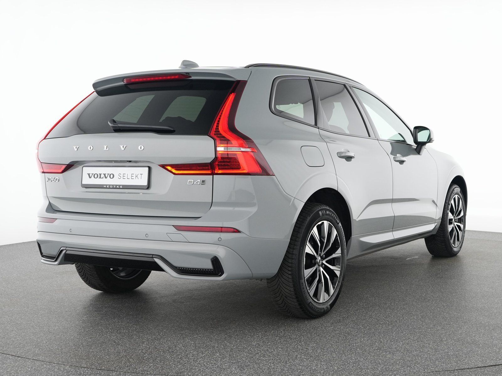 Volvo XC60 B4 AWD Geartronic Plus Dark ACC BLIS LEDER foto 2