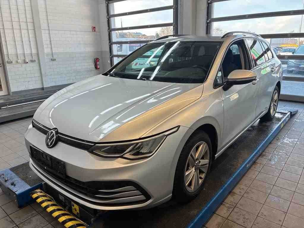 Volkswagen Golf - 1