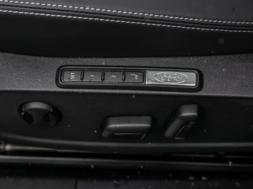 Ford Explorer Premium RWD Massagesitz Kamera Pano B&O