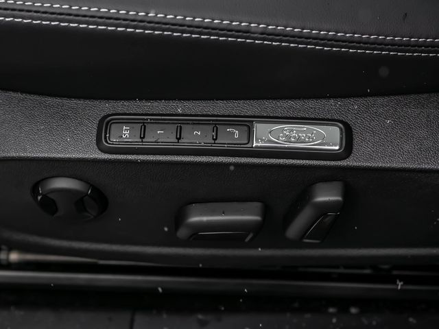 Ford Explorer Premium RWD Massagesitz Kamera Pano B&O