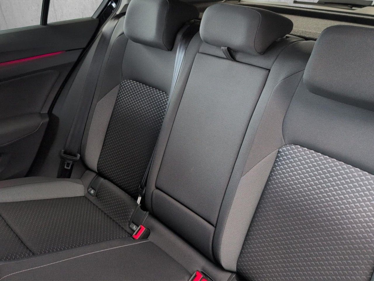 Golf ACTIVE 2.0 TDI Klima Navi Einparkhilfe