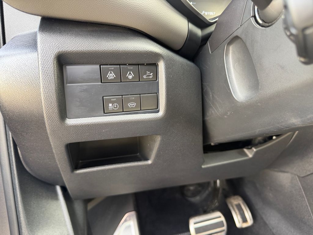 Fahrzeugabbildung Citroën C5 Aircross BlueHDI 130 S&S EAT8 SHINE PACK