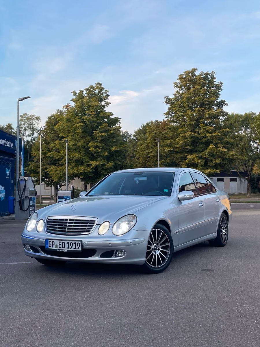Mercedes-Benz E 220