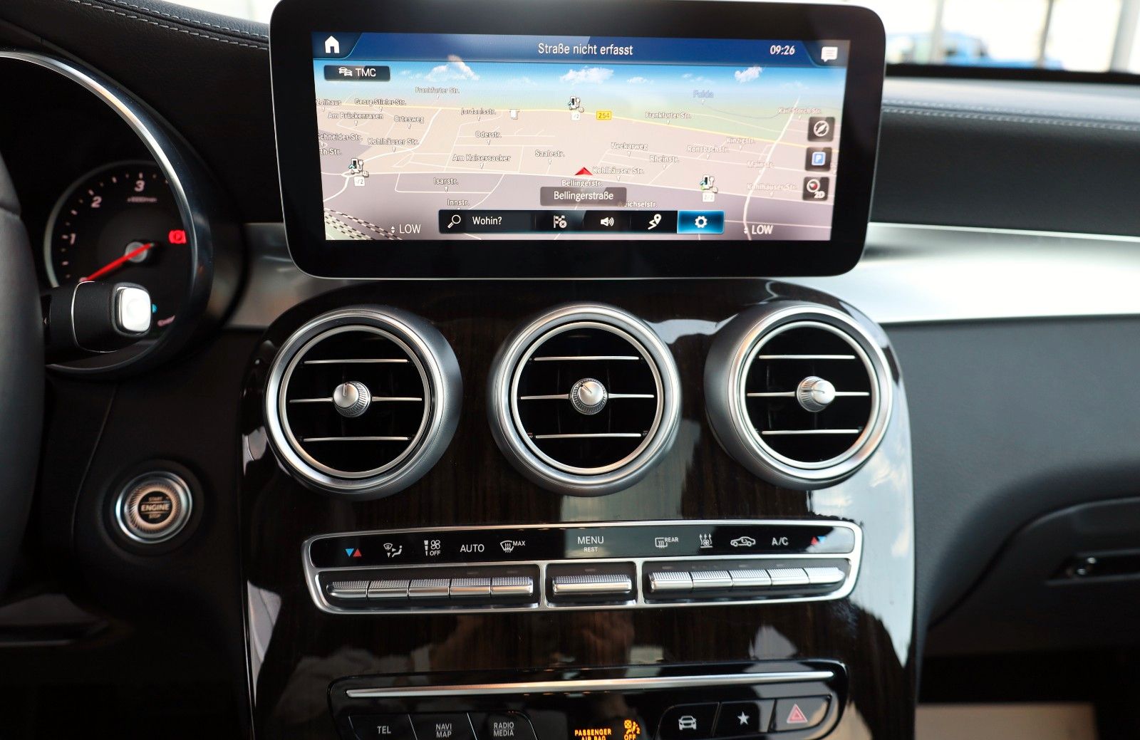 Fahrzeugabbildung Mercedes-Benz GLC 300de 4Matic,T.Leder,Navi,LED,Kamera,PanDach