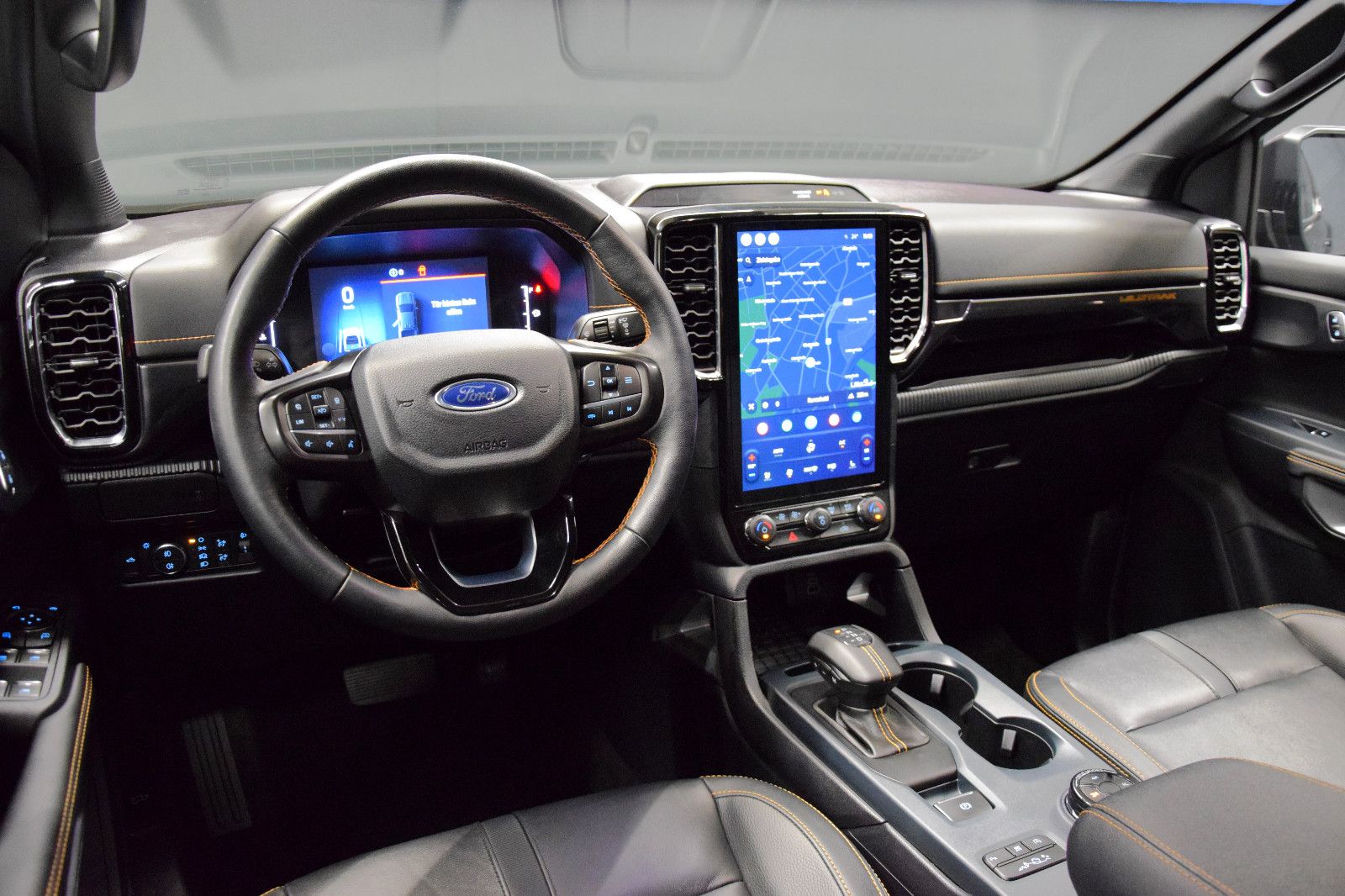Fahrzeugabbildung Ford Ranger Wildtrak e-4WD Doppelkabine Automatik LED