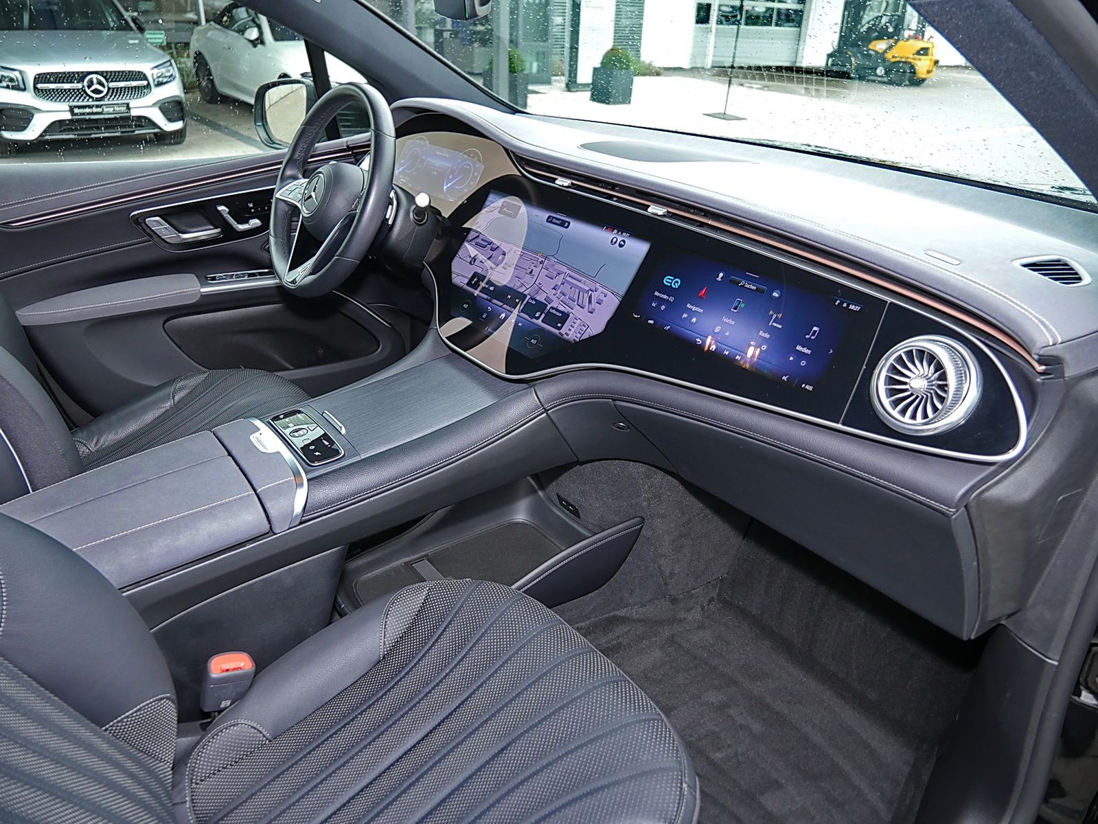 Mercedes-Benz EQS 580 4MATIC SUV MBUX Ambiente Fahrassist LED foto 5