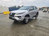 Toyota Fortuner   LUXE-EXPORT OUT EU - Toyota Fortuner Gebrauchtwagen