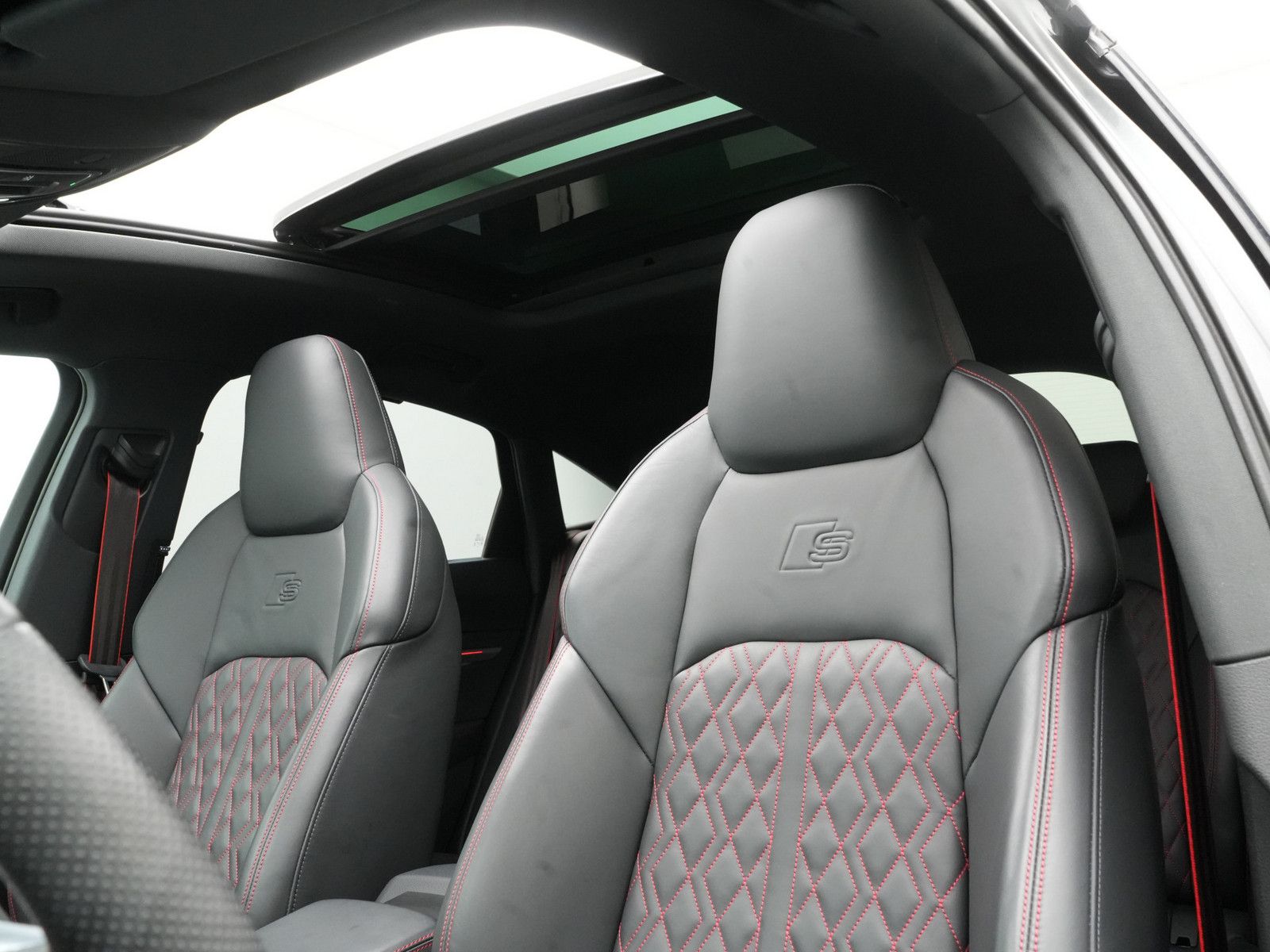 Audi Q8 e-tron - Bild 14