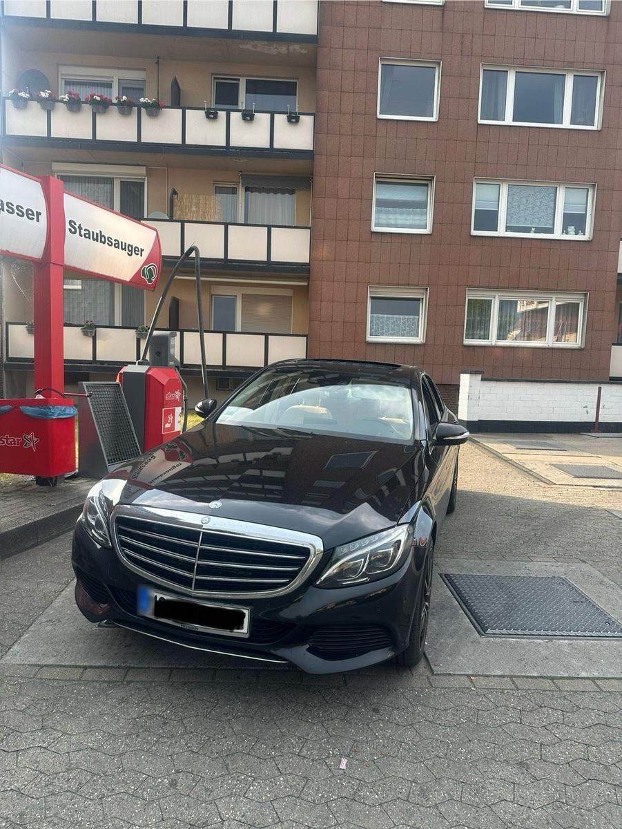 Mercedes-Benz C 220