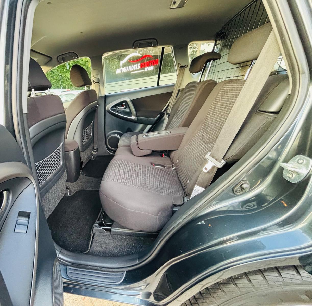 TOYOTA RAV 4 2.2D 177CH 4X4
