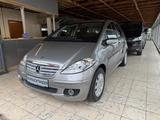 Mercedes-Benz A 170 Automatik*AHK*PDC V.u.H.*KLIMA*HU 09/27* - Mercedes-Benz A 170: Kleinwagen