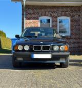 BMW e34 520i Touring Oldtimer - BMW 520 mit Benzin-Antrieb: Kombi, E34