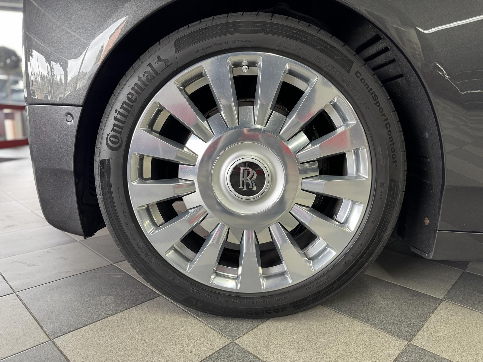 Car Image 30