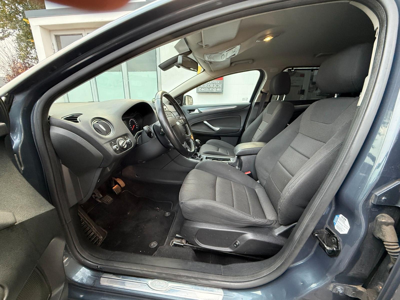 Ford Mondeo 2011 — photo 9