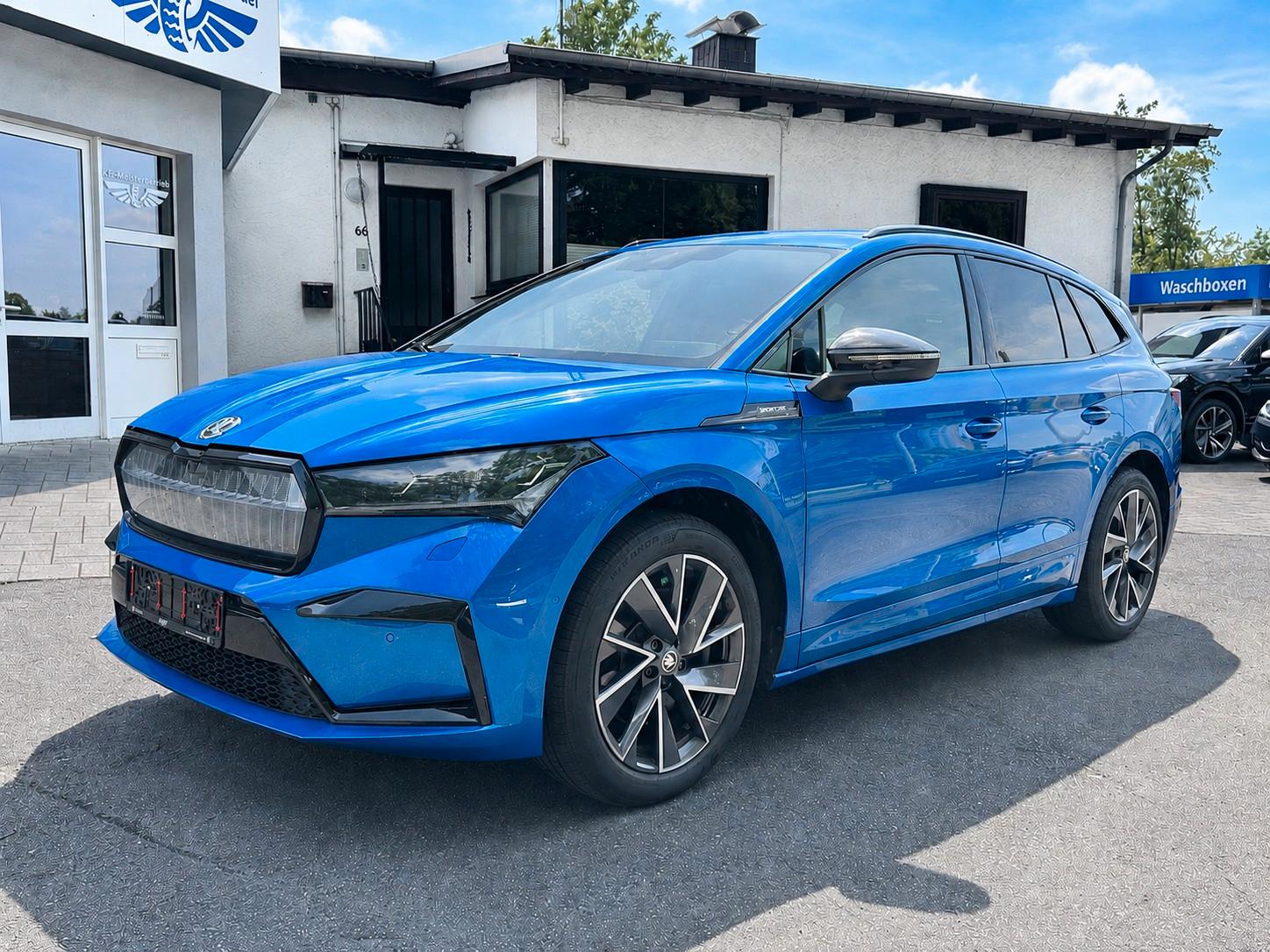 Skoda Enyaq 80 x Sportline - AHK, Crystal, ACC, DCC
