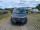 Ford Tourneo Custom (Titanium X-Paket) - Ford Tourneo Custom mit Diesel-Antrieb: Automatik
