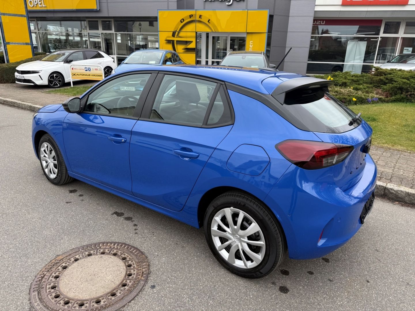 Fahrzeugabbildung Opel Corsa F Edition mit Tech+Winter+Komfort-Paket