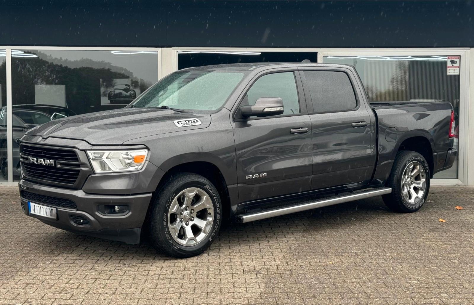 Dodge RAM 1500 BIGHRON 4x2