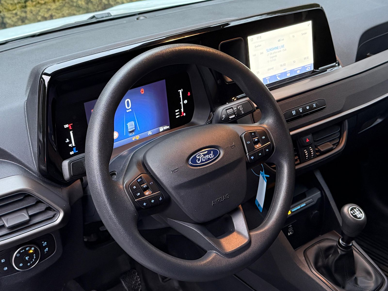 Fahrzeugabbildung Ford Transit Courier 1.5 TDCi CARPLAY+KLIMA+PDC+VIRT+