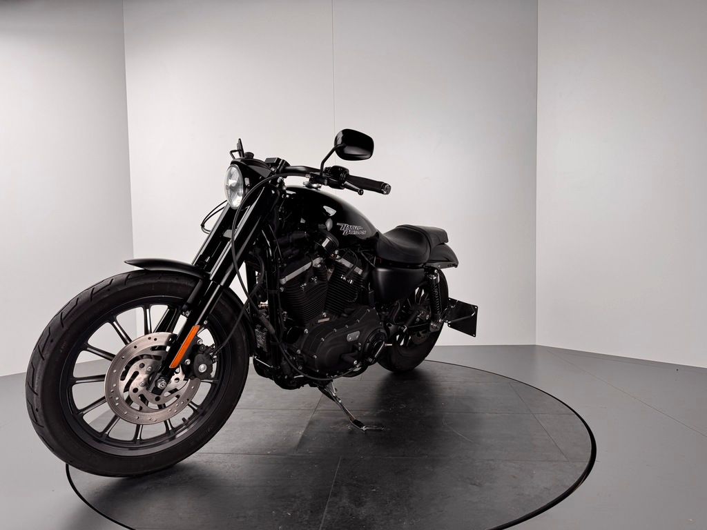 Fahrzeugabbildung Harley-Davidson XL 883 IRON *REIFEN  NEU *SEHR GEPFLEGT