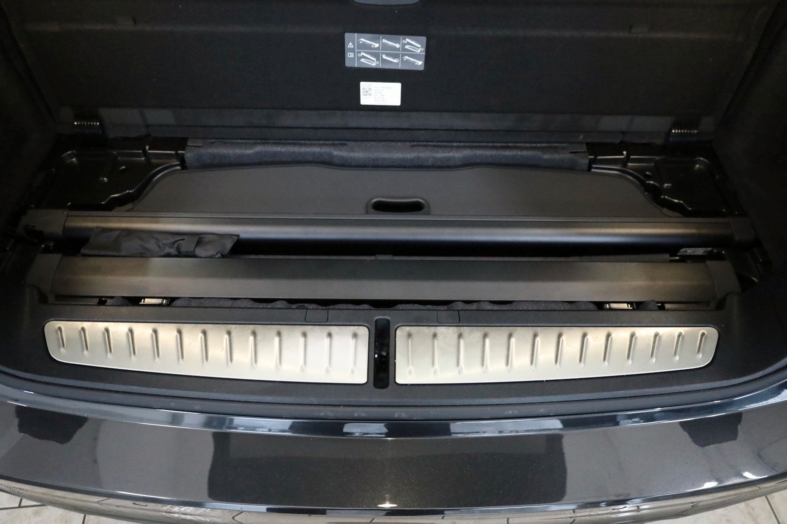 Fahrzeugabbildung BMW 530dA xDrive Touring Leder,Navi,Laser,HeadUp,SH