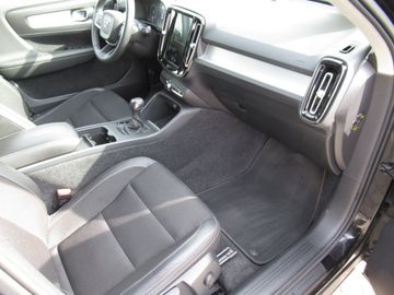 Volvo XC40 - 10