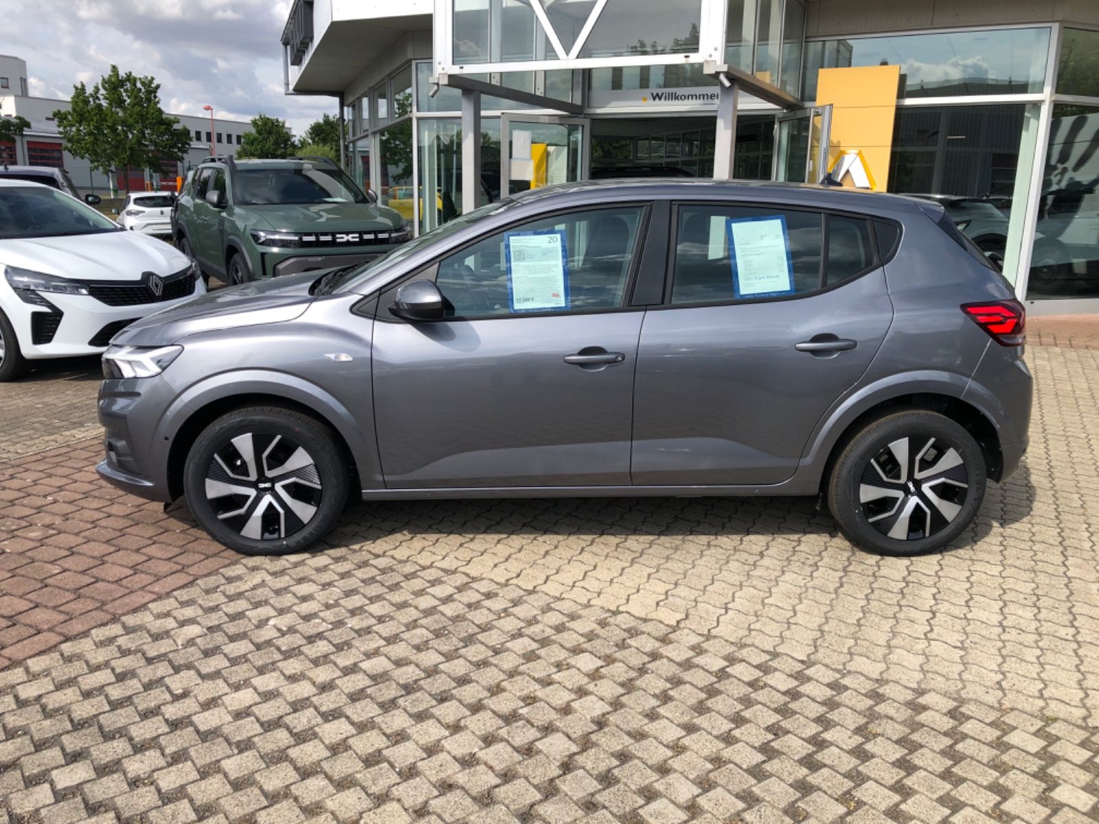 Dacia Sandero - Bild 3