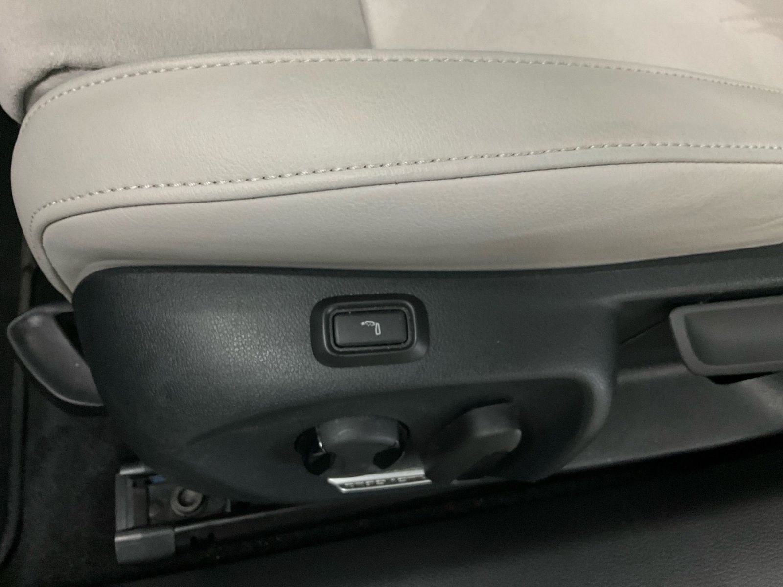 Volkswagen Passat Variant - Bild 20