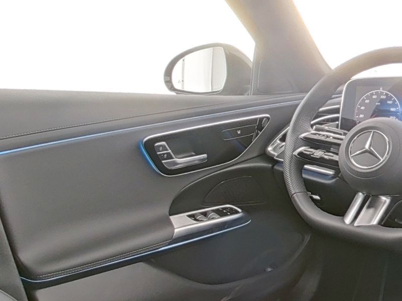 MERCEDES-BENZ E-Class 2025