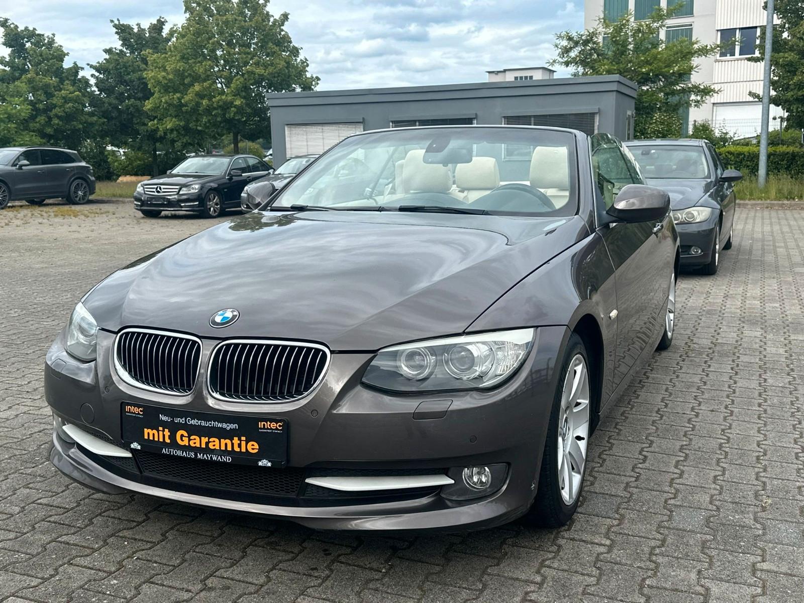 BMW 325d Cabrio/NAVI/LEDER/PDC/MEMORY/SCHECKHEFT