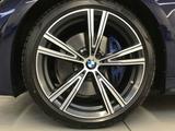 BMW 330i M Sport Automatic M Sport - BMW 330 mit Benzin-Antrieb: Blau, Head-Up Display