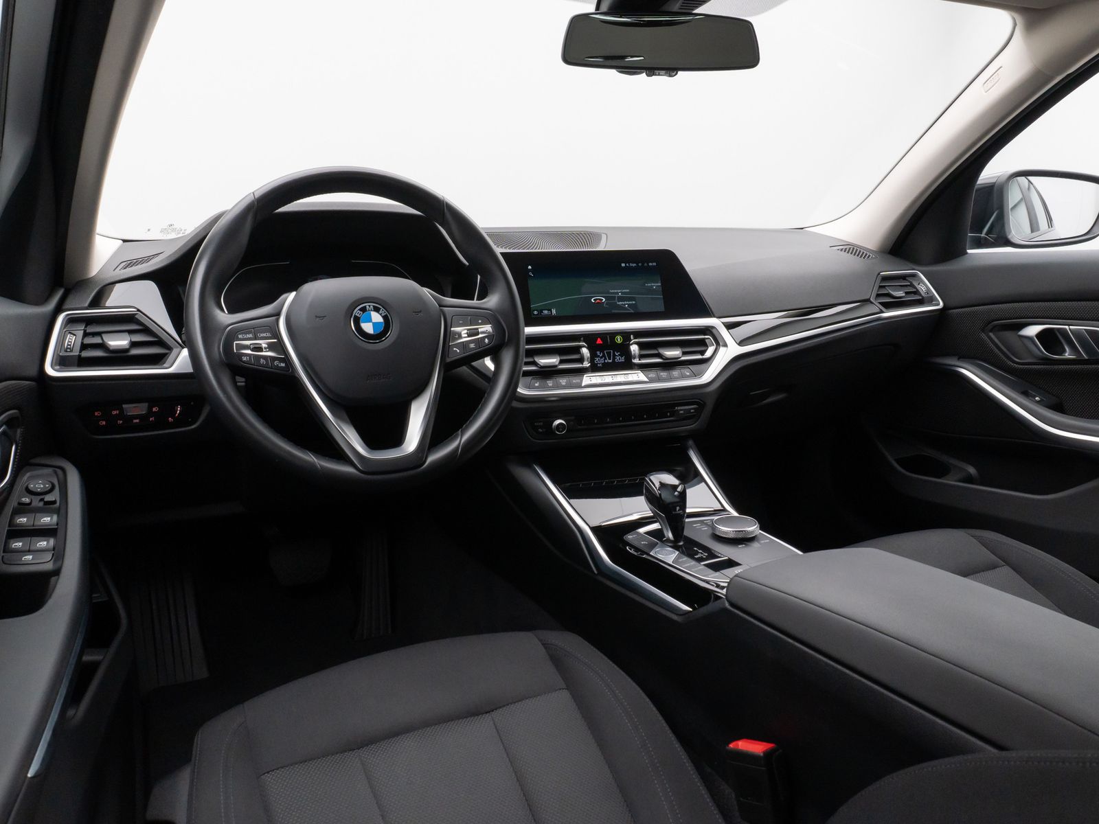 Fahrzeugabbildung BMW 320d GeschwindigReg DAB Kamera Alarm CockpitPlus