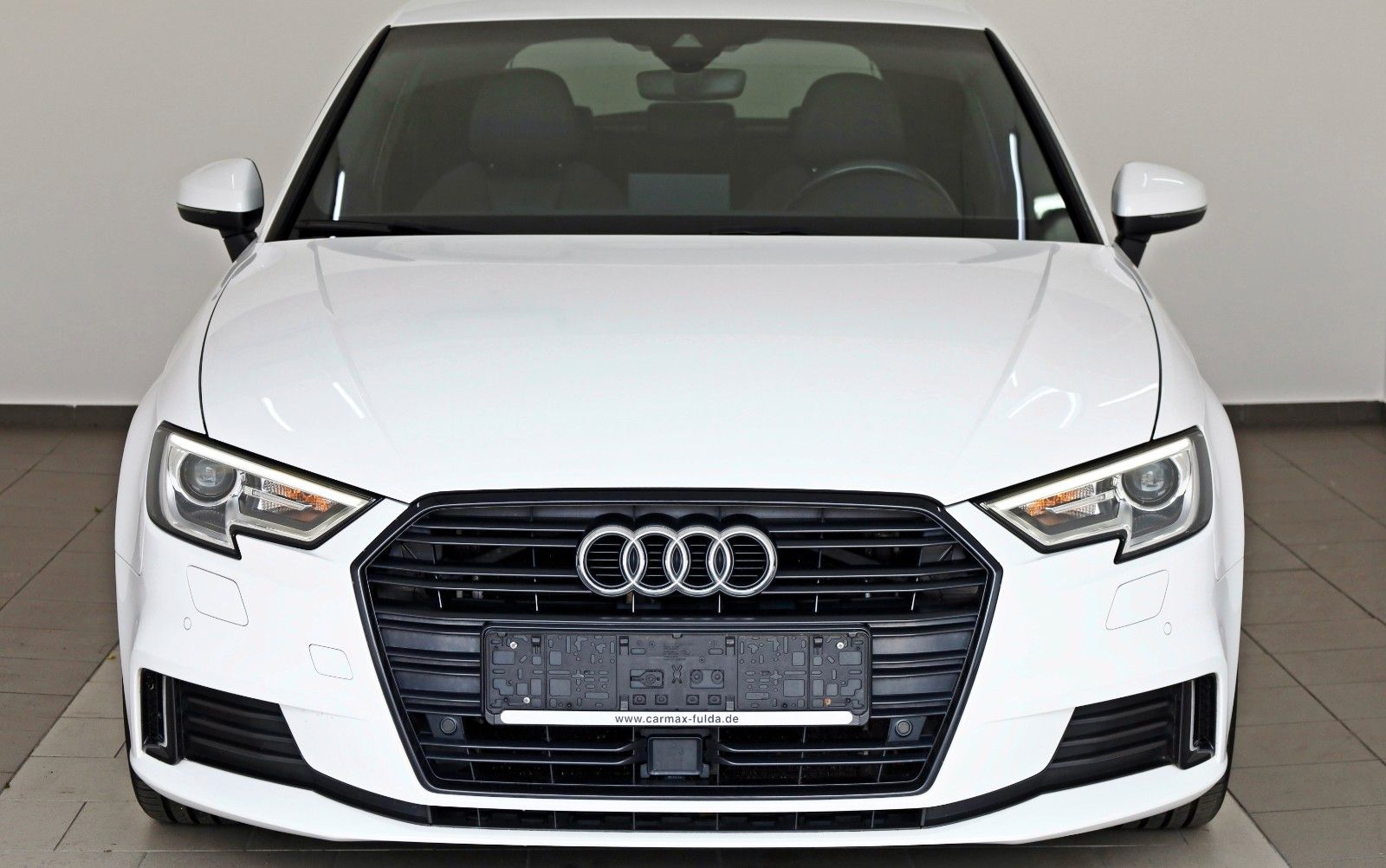 Fahrzeugabbildung Audi A3 S Line T.Leder,Navi,Xenon,ACC,SH,PDC,SR+WR
