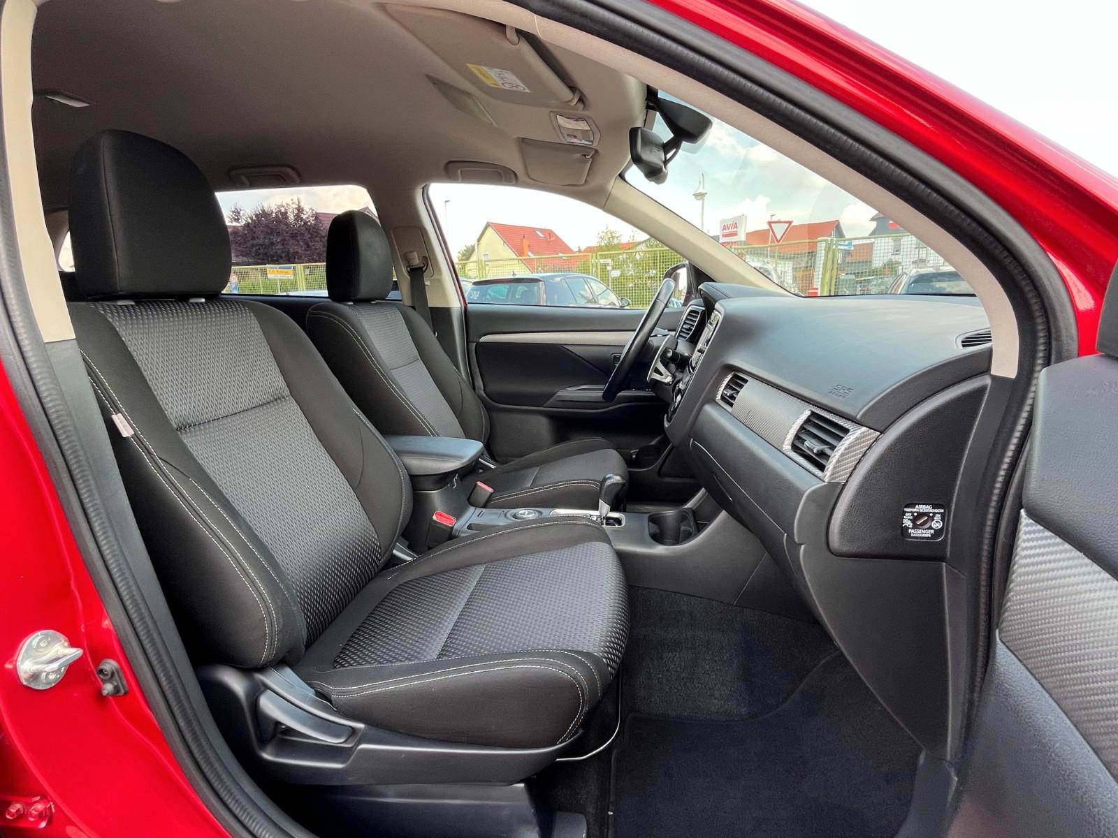 Mitsubishi Outlander Plus 4WD *1Hand*Keyless*DAB*AHK*Kamera