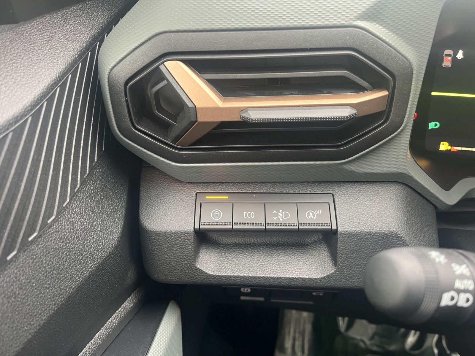 Fahrzeugabbildung Dacia Bigster Mild Hybrid 140 Extreme