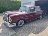 Mercedes-Benz Mercedes 220S W111 Heckflosse - Mercedes-Benz 220: W111