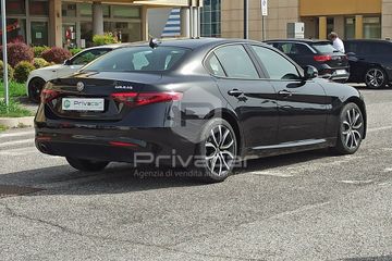 Alfa-Romeo Giulia - 5