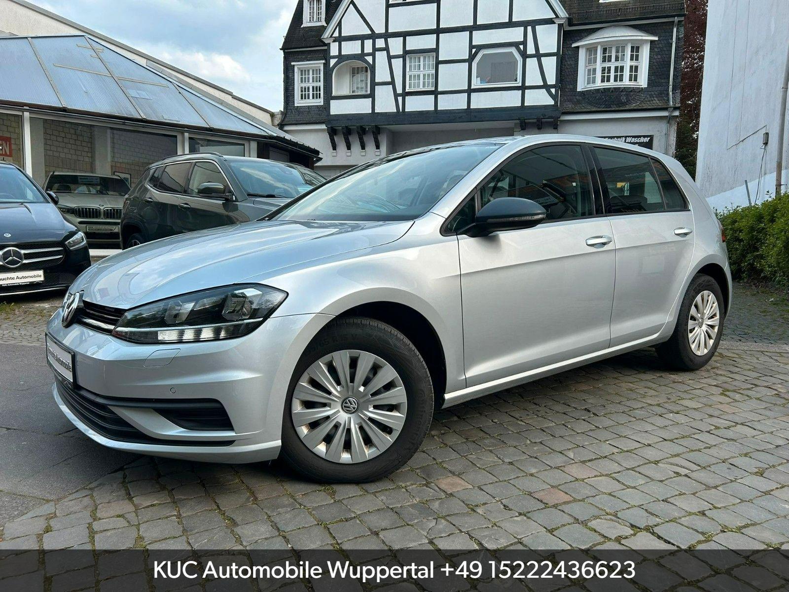 Volkswagen Golf VII Lim. Trendline Navi/Klima/SHZ/1.Hand