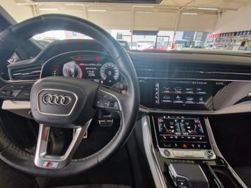 Audi Q7 - 10