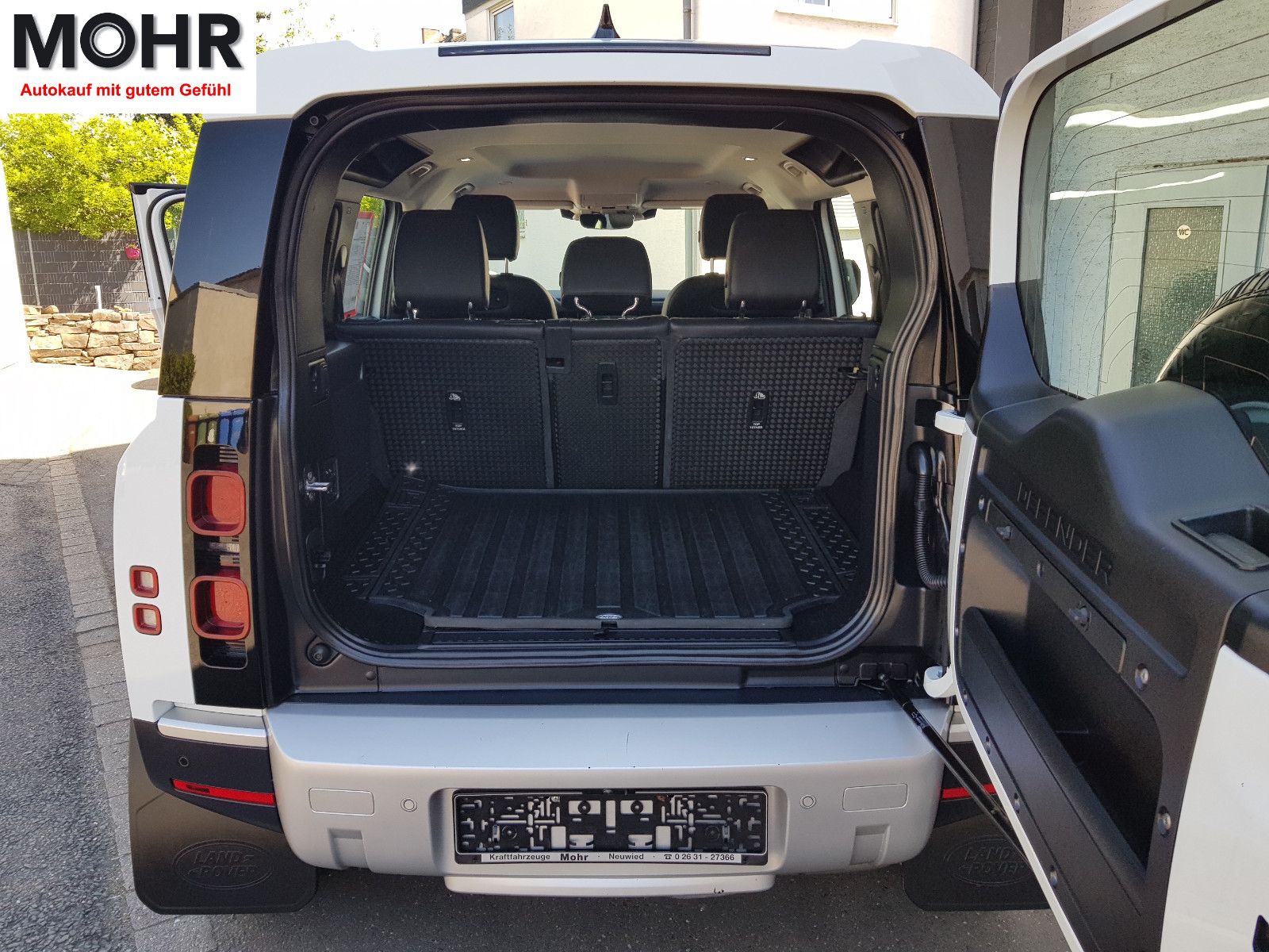 Land Rover Defender 110 D240S Autom AHK Kamera Winterpak foto 20