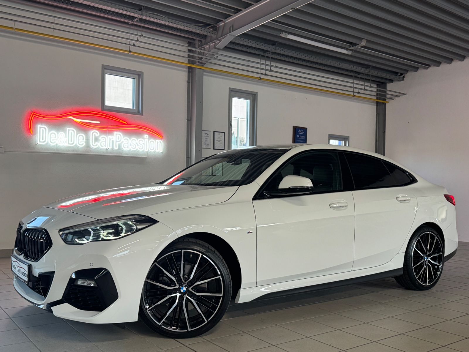 BMW 218 2023
