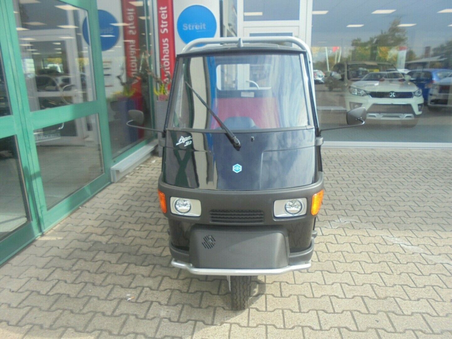 Fahrzeugabbildung Piaggio Ape 50 Cross schwarz, Lieferung in ganz Deutschl