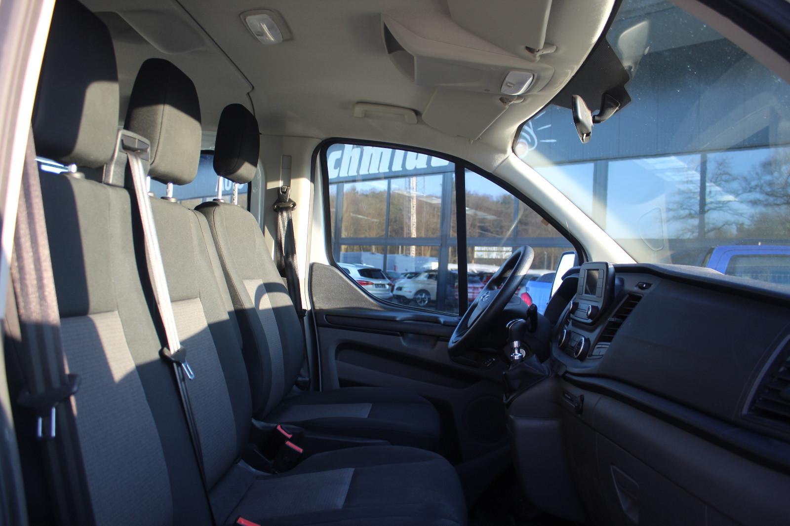 Ford Transit Custom Kombi 320 L1 (9 Sitzer)