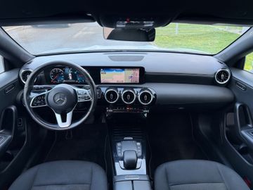 Mercedes CLA 180 Shooting Brake - 10