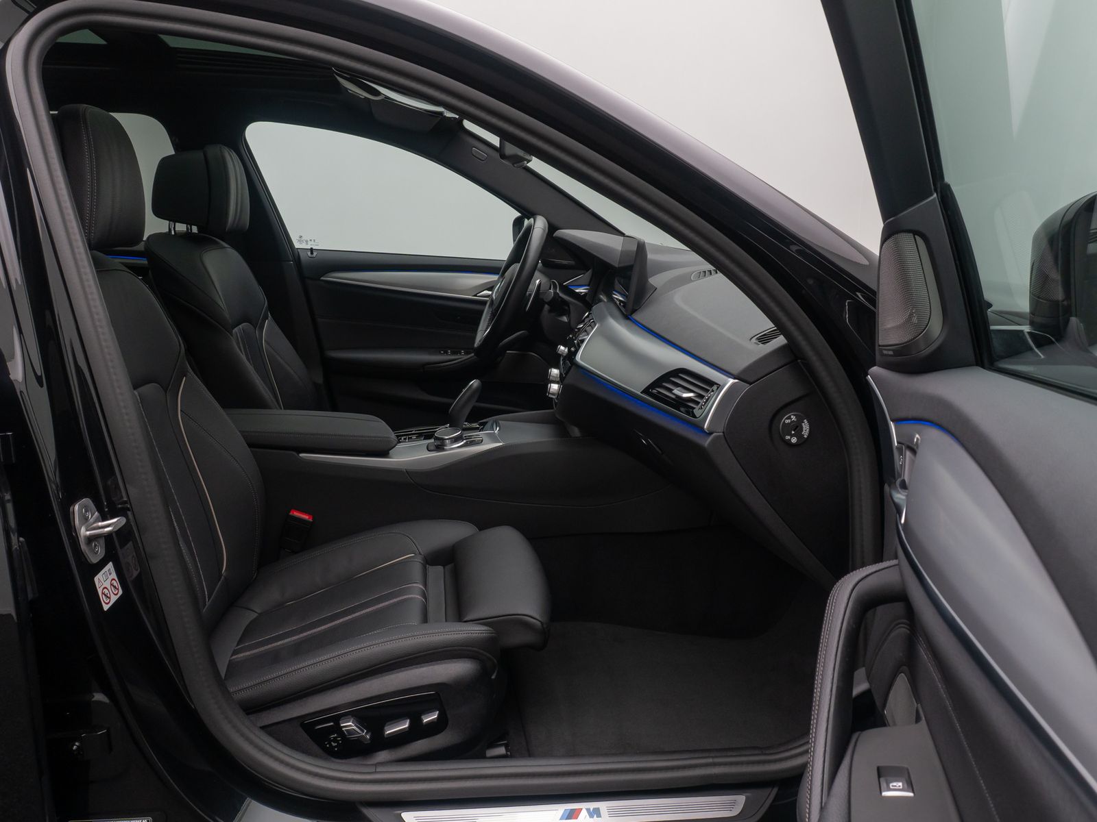 Fahrzeugabbildung BMW 540d xD M Sport Panoram Laser Kamera HUD DAB H/K