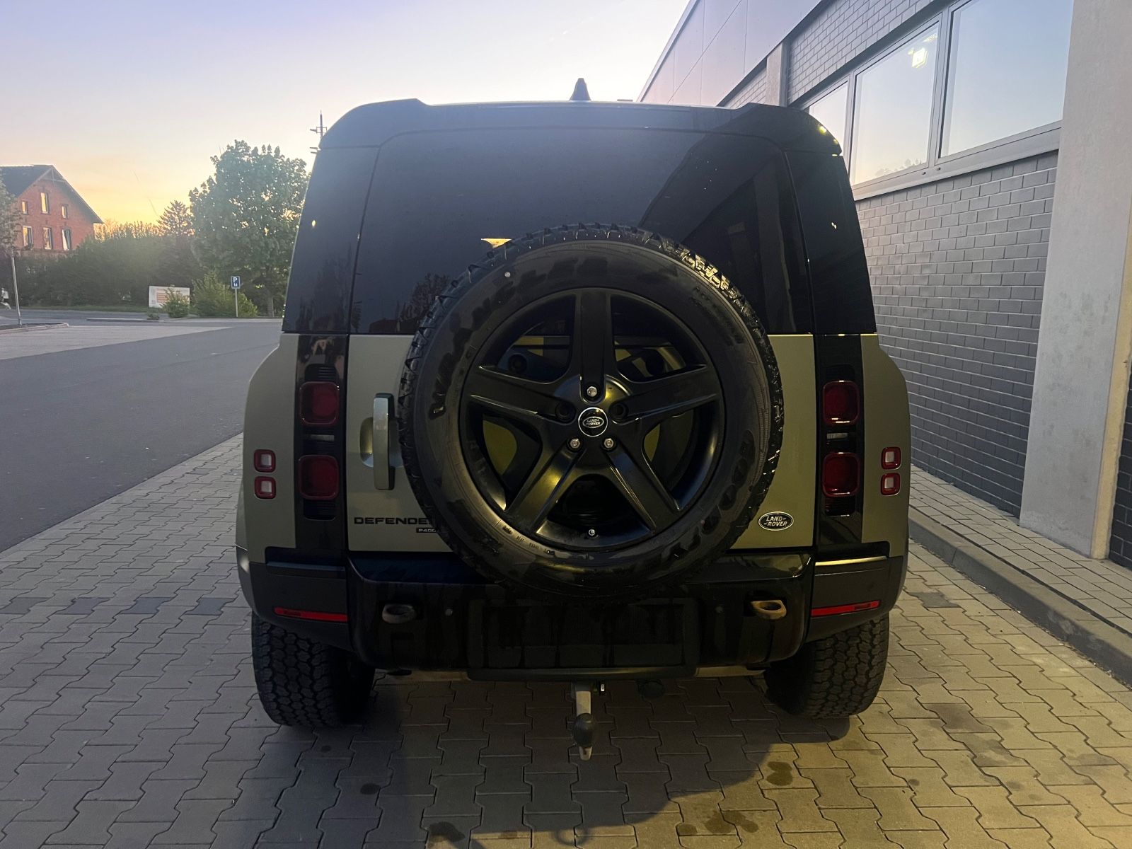 Land Rover Defender 110 SE Top Pflegezustand Head Up foto 5