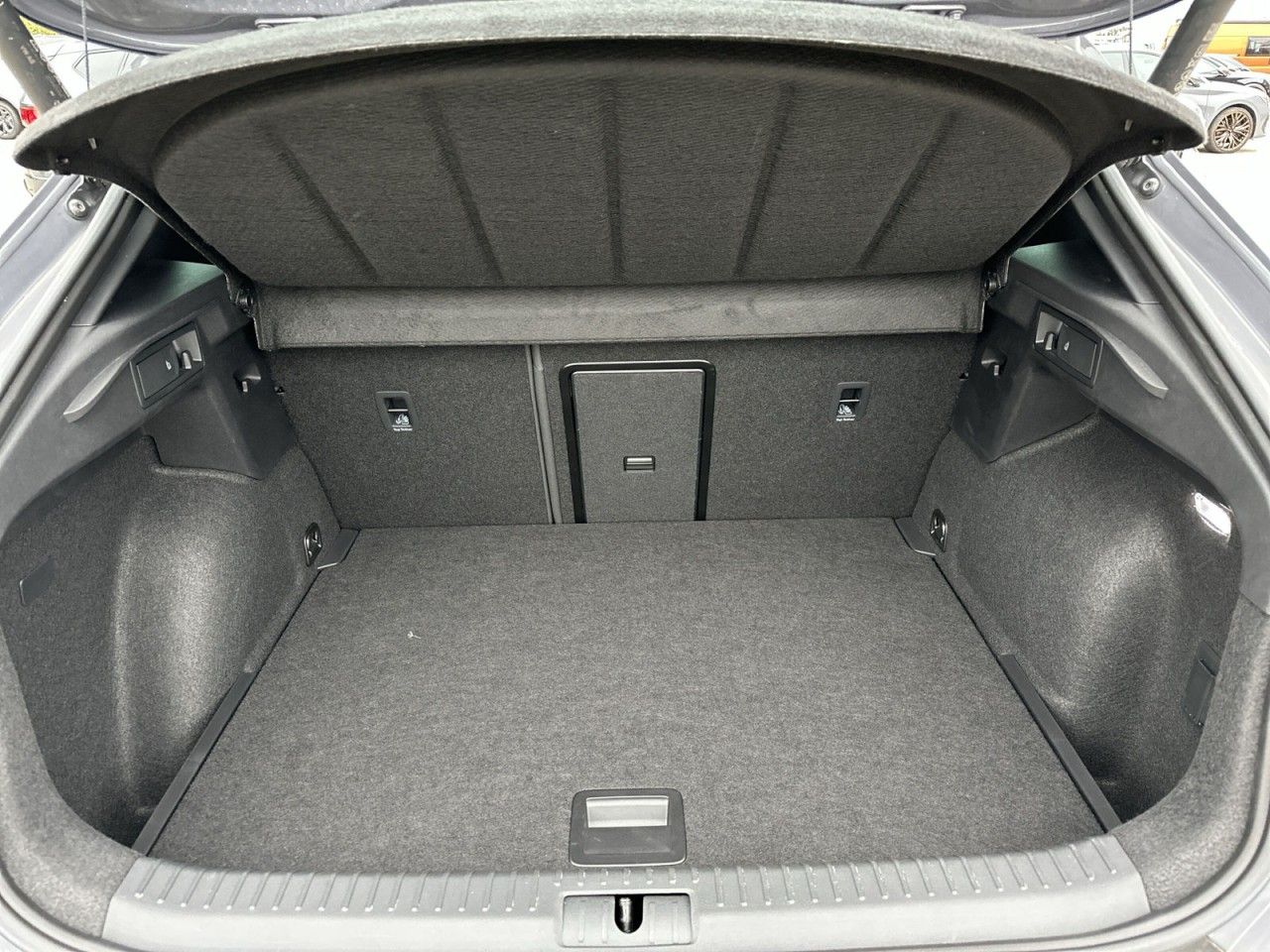 Fahrzeugabbildung CUPRA Formentor VZ 2.0 TSI 245 PS DSG