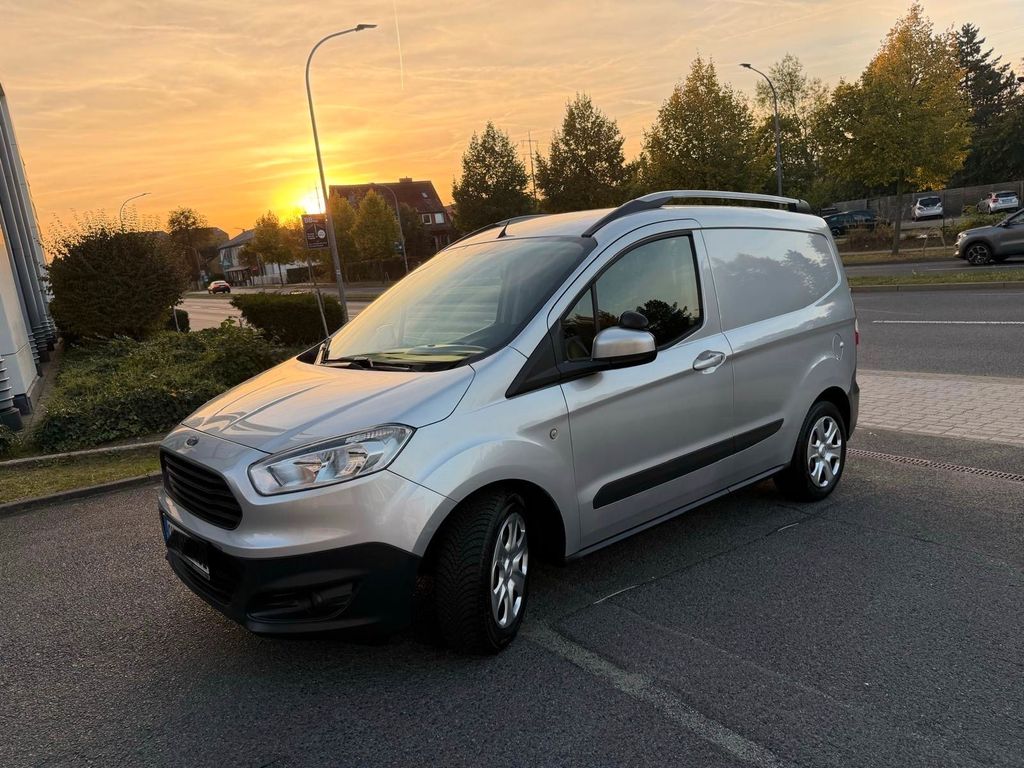 Image of Ford Transit Courier