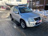 Suzuki Grand Vitara 1.6 Ltr. City - Suzuki Grand Vitara: V6